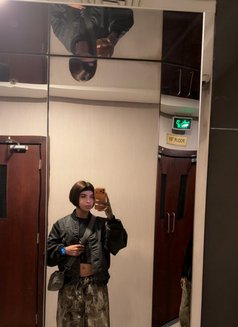 Twink Boy - Male escort in Al Manama Photo 6 of 6