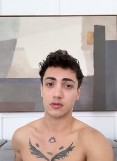 Twınk Boy - Male escort in İstanbul Photo 10 of 10