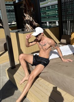 Twınk Boy - Male escort in İstanbul Photo 5 of 5