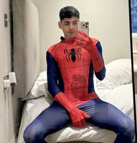 Twink Carl - Male escort in Dubai Photo 3 of 9