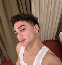 Twink Daniel - Acompañantes masculino in İstanbul Photo 1 of 6