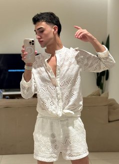 Twink Daniel - Male escort in İstanbul Photo 12 of 14