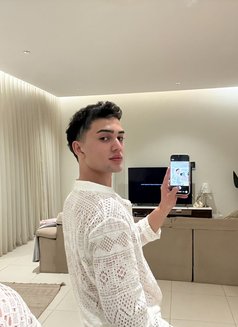 Twink Daniel - Male escort in İstanbul Photo 13 of 14