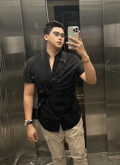 Twink Gio Top - Male escort in Abu Dhabi Photo 1 of 3