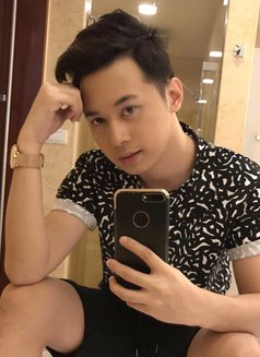 Twink Handsome Asian - Male escort in Dubai Photo 3 of 10