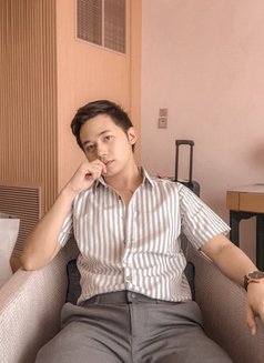 Twink Handsome Asian - Male escort in Dubai Photo 5 of 10