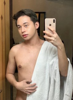 Twink Handsome Asian - Male escort in Dubai Photo 10 of 10