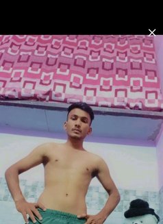 Twink - Acompañantes masculino in Ahmedabad Photo 2 of 2