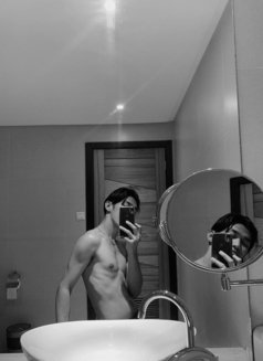 Twink Jhay16 - Acompañantes masculino in Manila Photo 1 of 1
