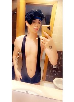 Twink Smooth Body - Male escort in İstanbul Photo 12 of 24