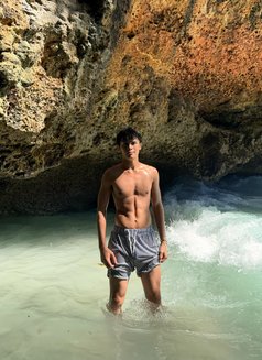 Twink_stephen - Male escort in Manila Photo 8 of 8