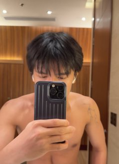 Twink_stephen - Acompañantes masculino in Singapore Photo 6 of 8
