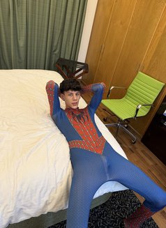 Twink - Male escort in Dubai Photo 11 of 11