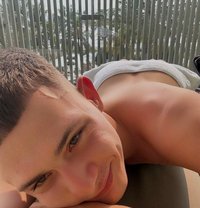 Twink Tyler - Male escort in Dubai Photo 7 of 9