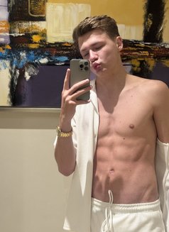 Twink Tyler - Male escort in Dubai Photo 14 of 14