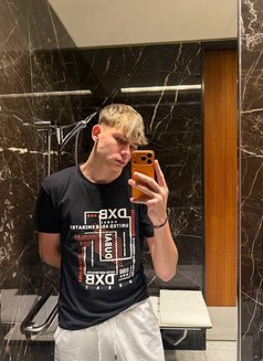 Twink Tyler - Male escort in Dubai Photo 14 of 14