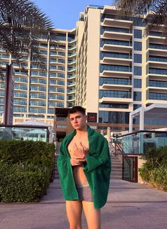 Twink Tyler - Male escort in Dubai Photo 11 of 13