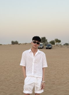 Twink xl - Male escort in Riyadh Photo 8 of 11