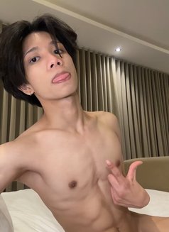 Twinkboy both Bigdick 20 Y 🇹🇭 - Male escort in Riyadh Photo 8 of 13