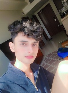 Twinkboy - Acompañantes masculino in Al Manama Photo 2 of 18