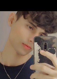 Twinkboy - Acompañantes masculino in Al Manama Photo 18 of 18