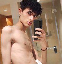 Twinkboy - Male escort in Al Manama