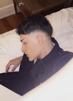 TwinkDemir - Male escort in İstanbul Photo 4 of 4