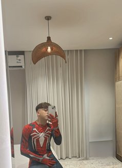 Twinkedvard - Male escort in İstanbul Photo 8 of 10
