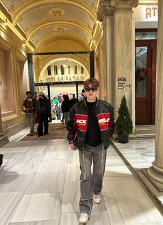 Twinkedvard - Male escort in İstanbul Photo 5 of 7