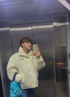 Twinkedvard - Acompañantes masculino in Riyadh Photo 4 of 7