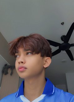 Twinkkboy - Male escort in Dammam Photo 2 of 5