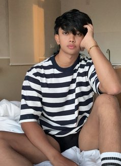 Twinkkboy - Male escort in Dammam Photo 4 of 5