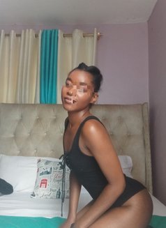Twinkle ❣️Petite ⚜️ Wet Roysambu - puta in Nairobi Photo 6 of 8