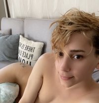 TwinkS - Male escort in Dubai