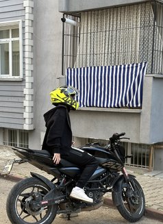 Twinksmertzi - Acompañantes masculino in İstanbul Photo 4 of 5