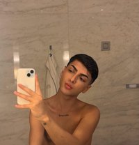 TwinkVipXL - Male escort in İstanbul Photo 5 of 5