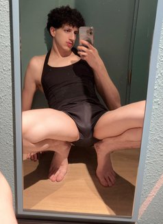 Twinky boy - Acompañantes masculino in Paris Photo 10 of 13