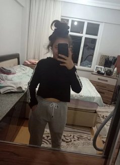 Twma - escort in Cairo Photo 4 of 5