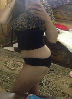 Twna - escort in Cairo Photo 2 of 6
