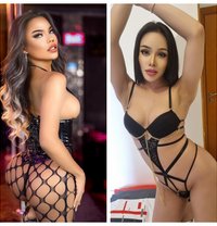 Two shemale and two lady group sex - Transsexual escort in Dubai