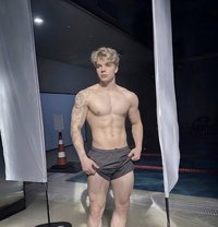 Blondiie - Acompañantes masculino in Riyadh