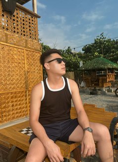 Tyler - Male escort in Manila Photo 9 of 10