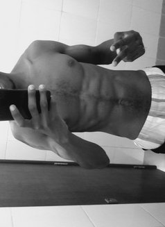 Tyler - Male escort in Kisumu Photo 3 of 4