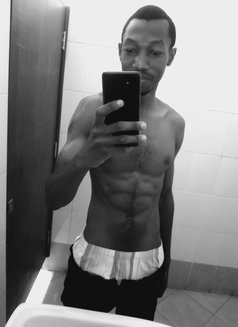 Tyler - Male escort in Nairobi Photo 3 of 4