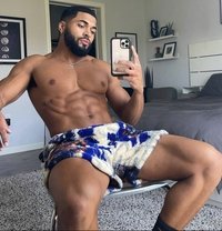 Tyler Wilder - Male escort in Dubai