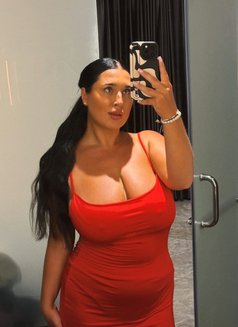 TymeaBoobs - puta in Bali Photo 4 of 7