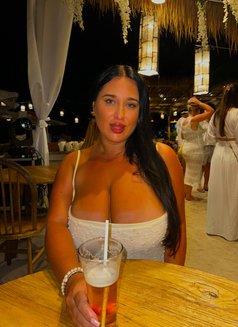 TymeaBoobs - puta in Bali Photo 1 of 7