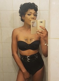 Trans Black Toulouse - Transsexual escort in Toulouse Photo 3 of 10