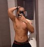Tyrone - Acompañantes masculino in Abu Dhabi Photo 2 of 4