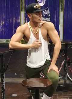Tyrone Daks - Acompañantes masculino in Manila Photo 10 of 11